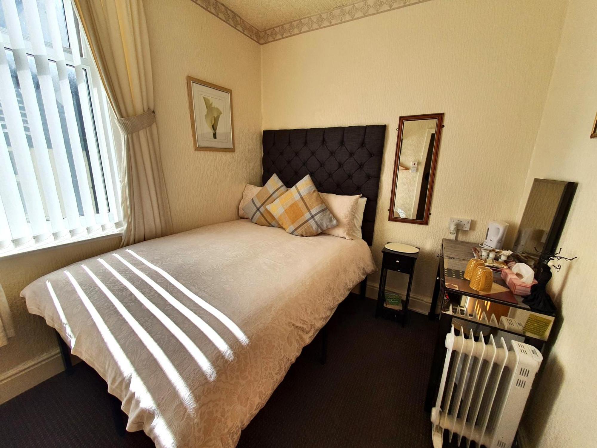 Windsor House Hotel 黑潭 外观 照片